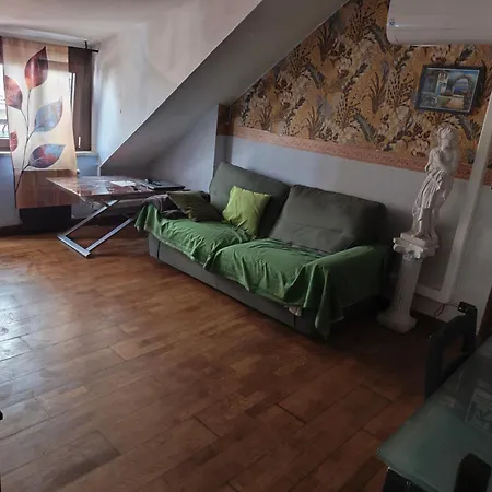 Vacanze Torvaianica Piazza Italia Apartment *